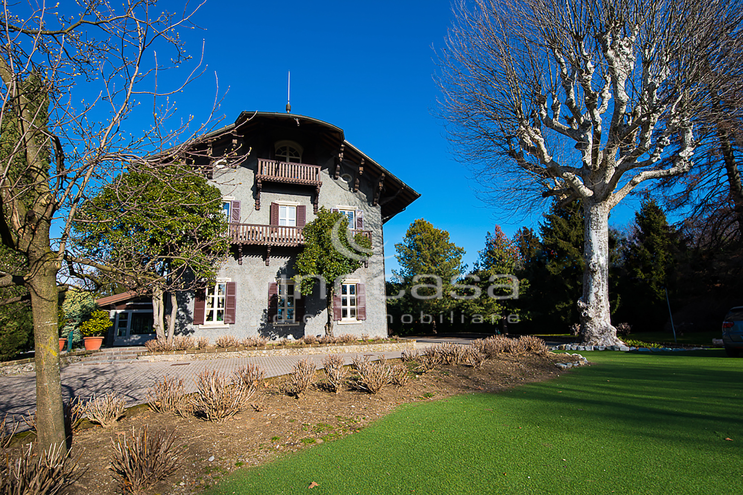 BILOCALE IN CASCINA RISTRUTTURATA: COMFORT, RELAX E NATURA A MERONE!